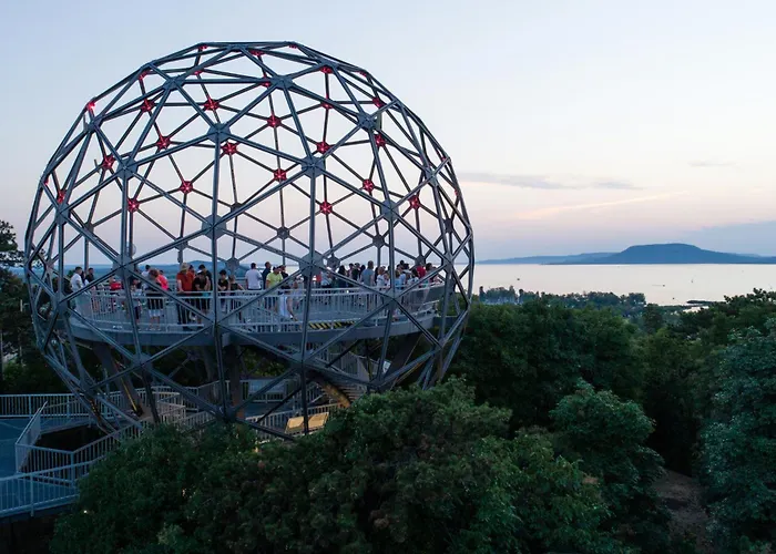 In 45323 バラトンレッレ